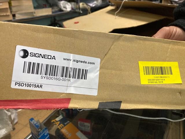 PSD10019AR Signeda Крило переднє праве