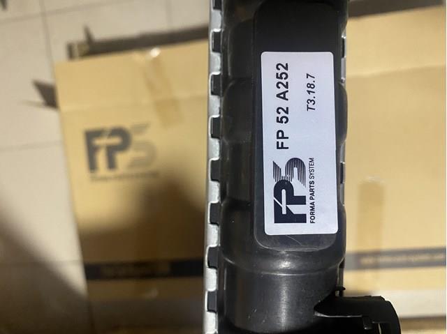 FP52A252 FPS Радіатор охолодження двигуна