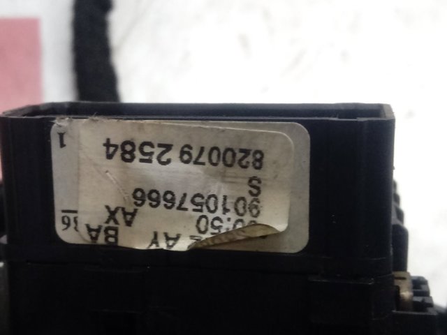 8200792584 Renault (RVI) Перемикач підрульовий, правий