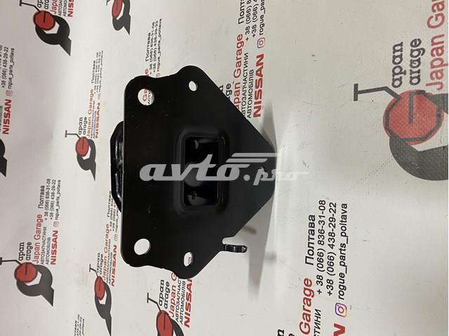Кронштейн підсилювача заднього бампера Nissan/Infiniti 852106RR0A ціна, від 80.80 USD