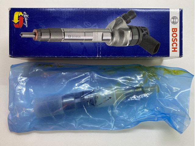 Купити 7420806011 Renault (RVI) Форсунка дизельна в зборі, розпилювач + тримач