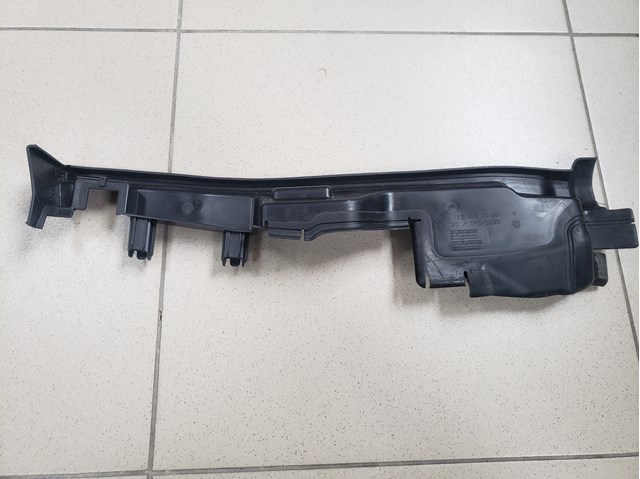 A2235053000 Mercedes Повітропровід (дефлектор) радіатора, правий
