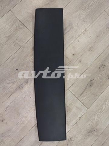 Обшивка-облицювання кришки багажника KB7W68930 Mazda
