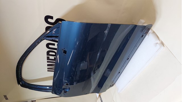 Купити 32228849 Volvo Двері праві передні
