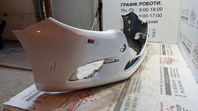 B63C50031BBB Mazda Бампер передній в зборі