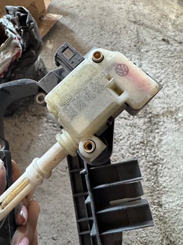 VAG 7E5827315A ціна, від 12.67 USD
