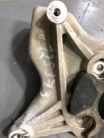 Стакан-амортизатора Tesla 104403700C ціна, від 9.67 USD