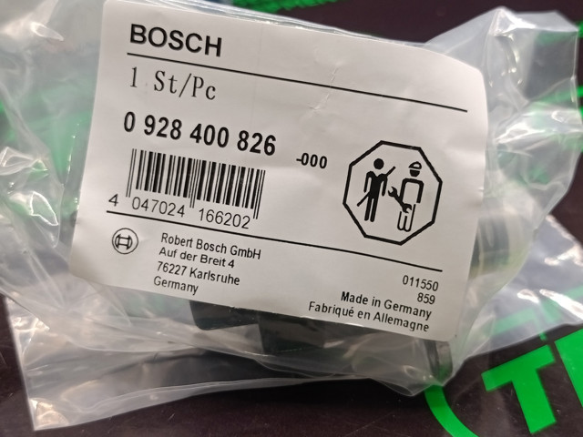 Регулятор тиску палива Bosch 928400826