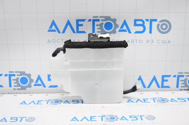 691100C041 Toyota Замок п'ятих дверей