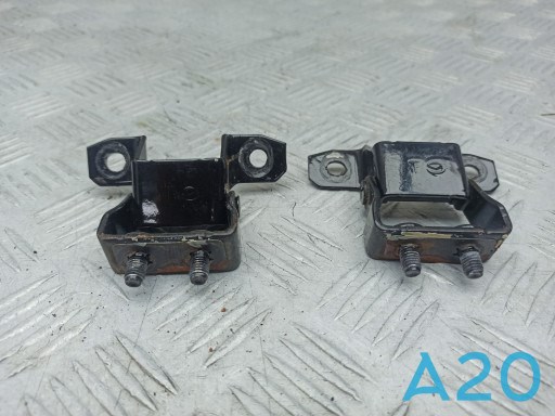 Петля багажника Mazda TK4862210C