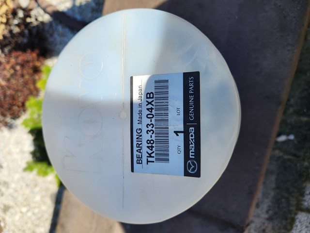 Передня маточина TK483304XB Mazda