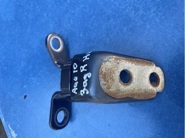  Honda 67960T2FA01ZZ ціна, від 12.67 USD