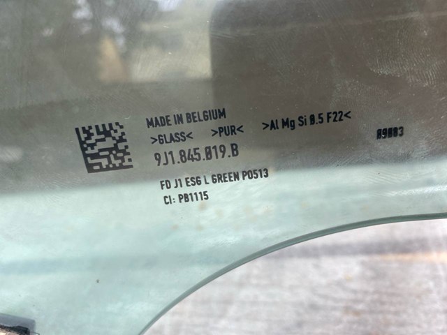 9J1845019B Porsche Скло водійських дверей