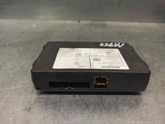  Renault (RVI) 282752028R