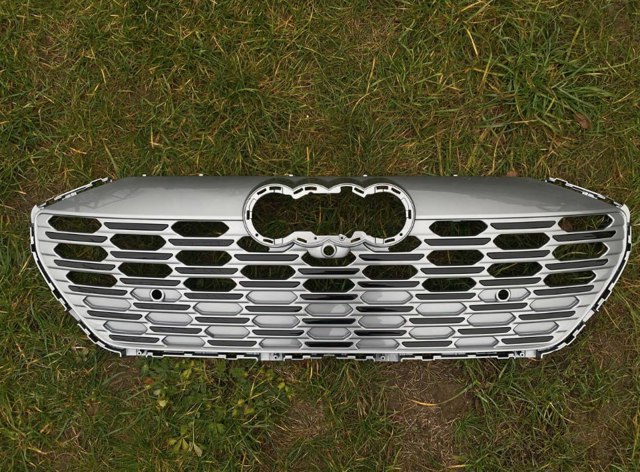Купити 4KE853651J7J5 VAG Захисна решітка радіатора