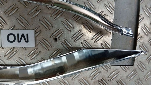  Mercedes A2228854500 ціна, від 62.08 USD