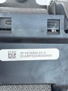 161650001C Tesla Пасок безпеки задній