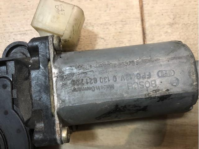 Двигун склопідіймача двері передньої, правої 0130821709 Bosch