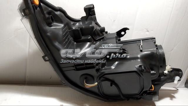 Фара права 8111002E21 Toyota