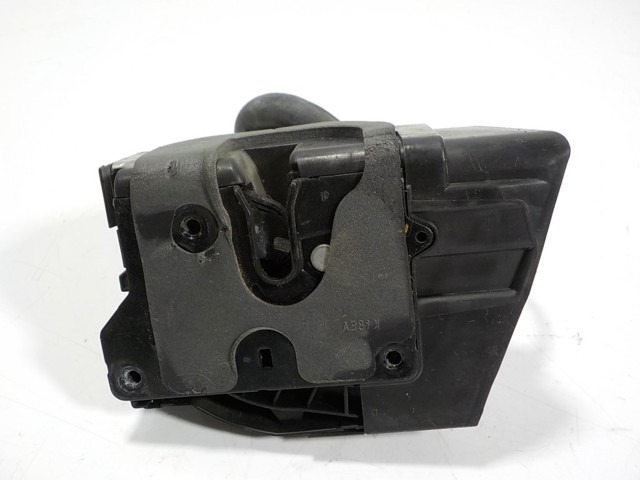 Замок задньої дверї, правої LR070430 Land Rover