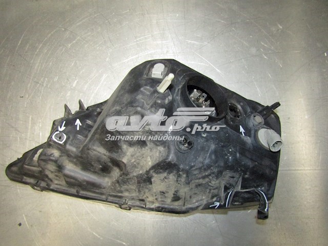 Фара передня права Lada 8200744754
