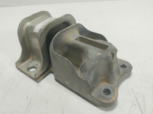 Права опора двигуна Magneti Marelli 30607010799