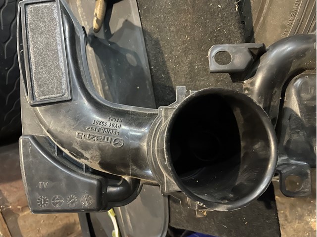 Купити PY0113201 Mazda 
