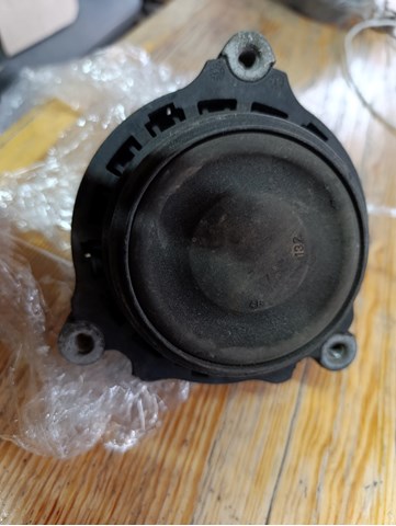 678765703 BMW 