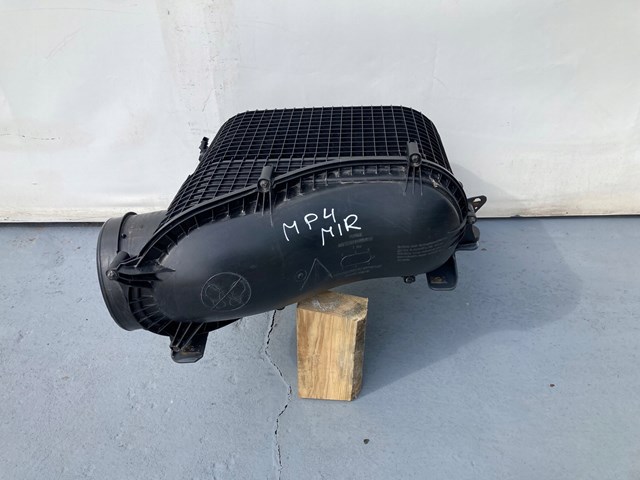 A0040946904 Mercedes Повітряний фільтр двигуна