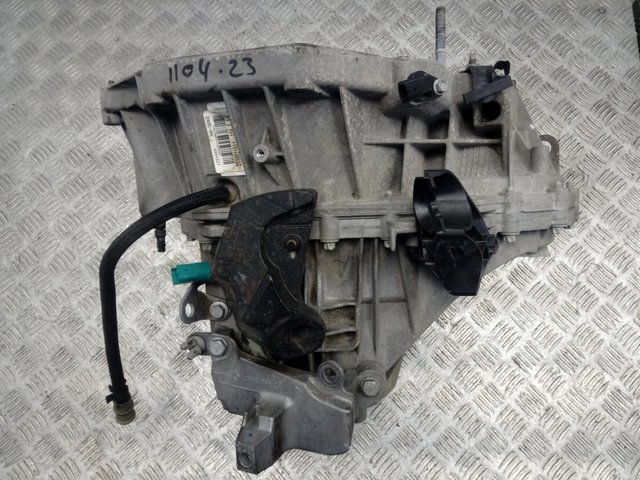 Купити TL4A027 Renault (RVI) Ручна коробка передач