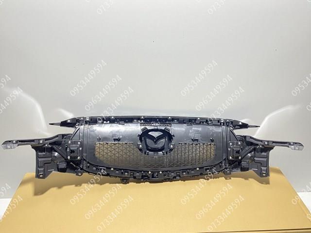 Решітка Mazda KB8A50710K
