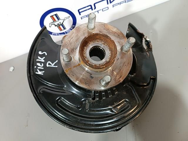 Купити 400145RF0A Nissan/Infiniti Кулак поворотний передній правий