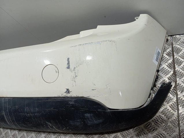 Задній бампер 51127380024 BMW