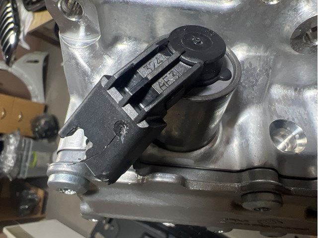  LR172834 Land Rover