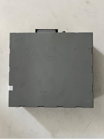 Магнітола (радіо AM/FM) VAG 4G0035082A ціна, від 139.36 USD