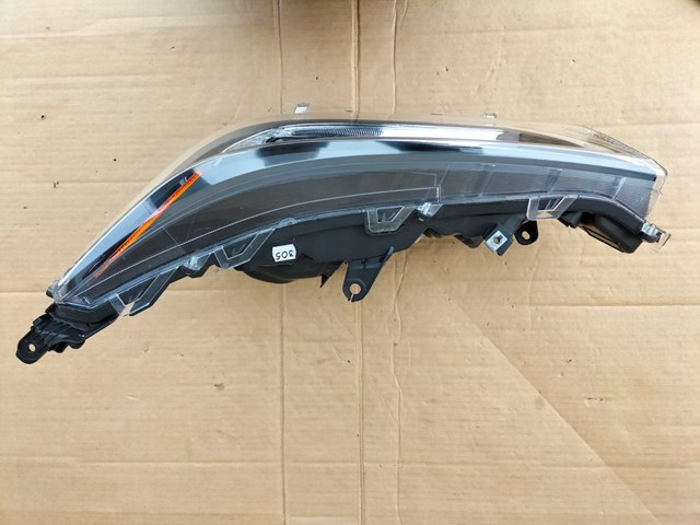 811500R162 Toyota Фара дальнього світла в зборі