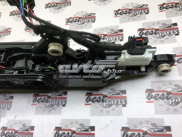 Купити LR106952 Land Rover Ручка передньої двері зовнішня ліва