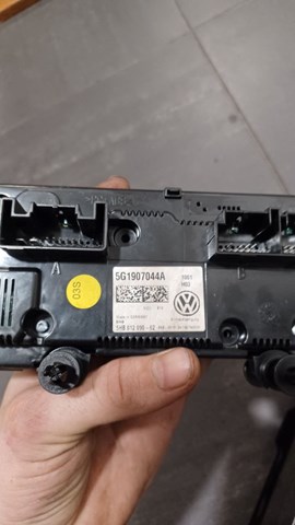 Регулятор вентилятора обігрівача VAG 5G1907044A ціна, від 65.00 USD