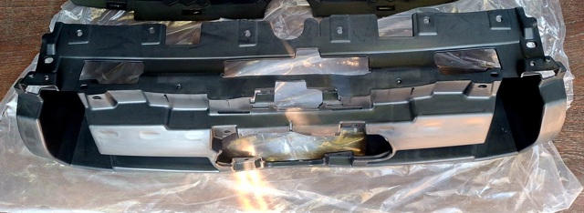LJ8B17E778AF Ford Накладка верхня передній панелі / супорта радіатора