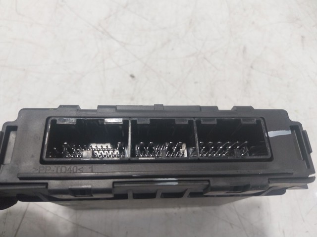 LR061870 Land Rover 
