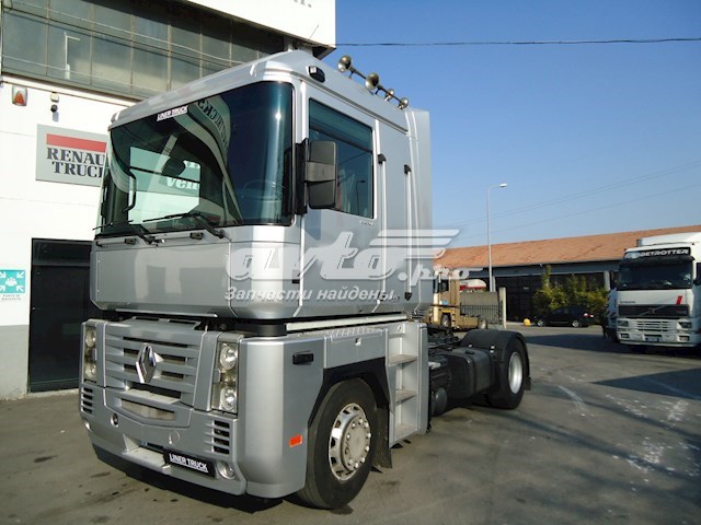 Купити 5010574311 Renault (RVI) Бампер передній, ліва частина