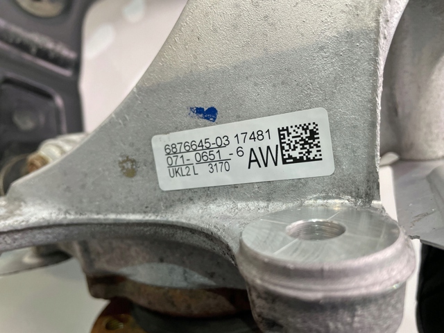 Цапфа поворотного кулака BMW 6876645 ціна, від 316.73 USD