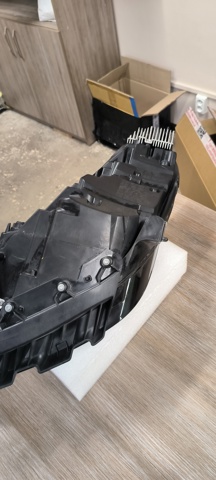 Фара права ZTS1103R Signeda
