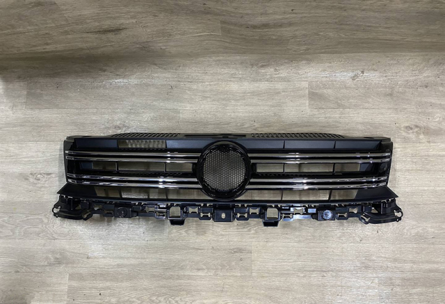 Решітка радіатора 95X105 Polcar