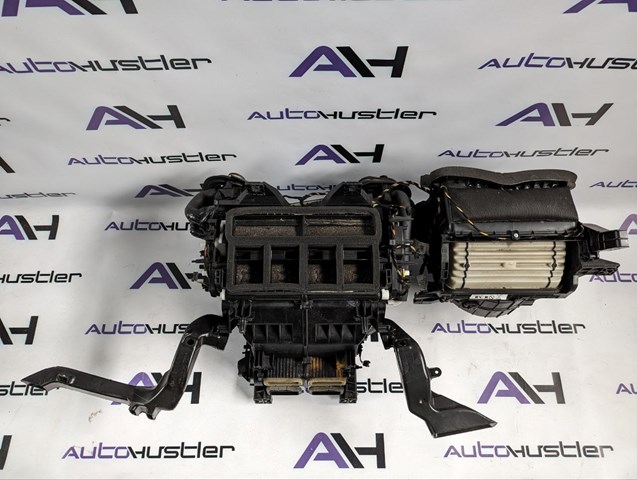 LR072122 Land Rover 