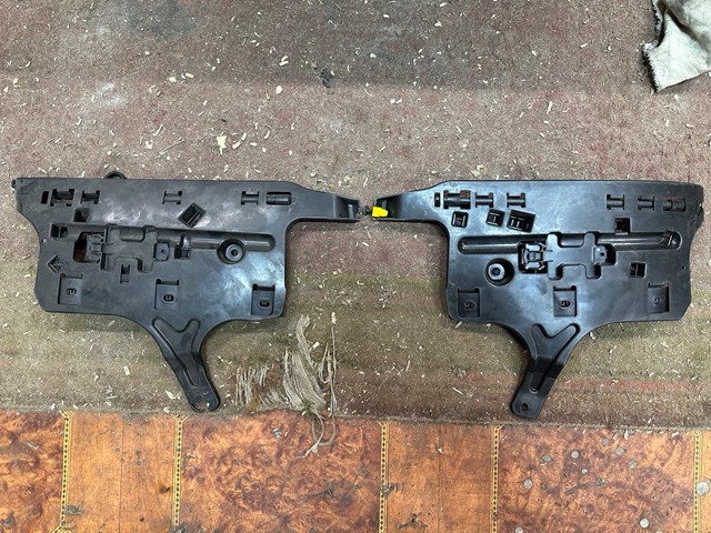 Купити J8A214E114AD Land Rover 
