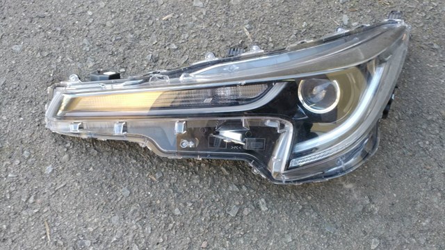 Фара ліва 8115002S70 Toyota