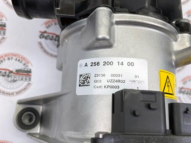 Купити A256200140080 Mercedes Насос охолоджуючої рідини