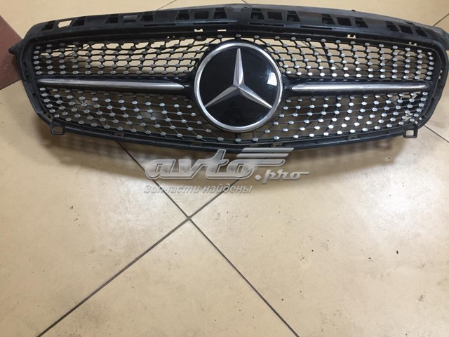 Облицювання радіатора Mercedes A1768881760 ціна, від 87.30 USD