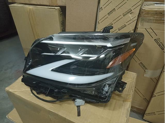 8118560P70 Toyota Фара дальнього світла в зборі